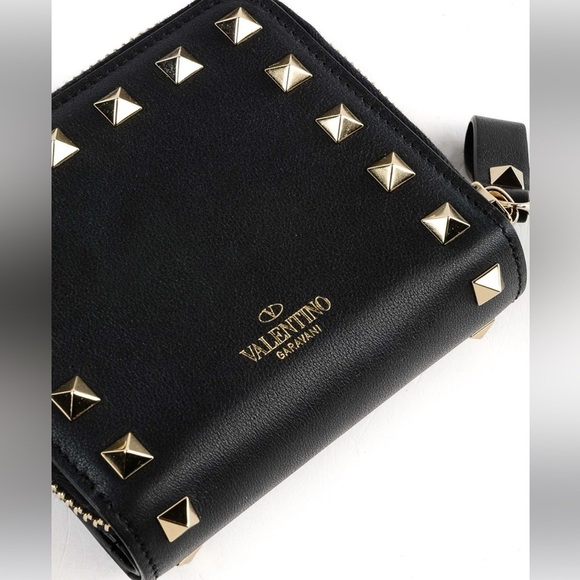 Valentino Garavani Rockstud Zip-around Leather Wallet + change Wallet In Black - Picture 12 of 12